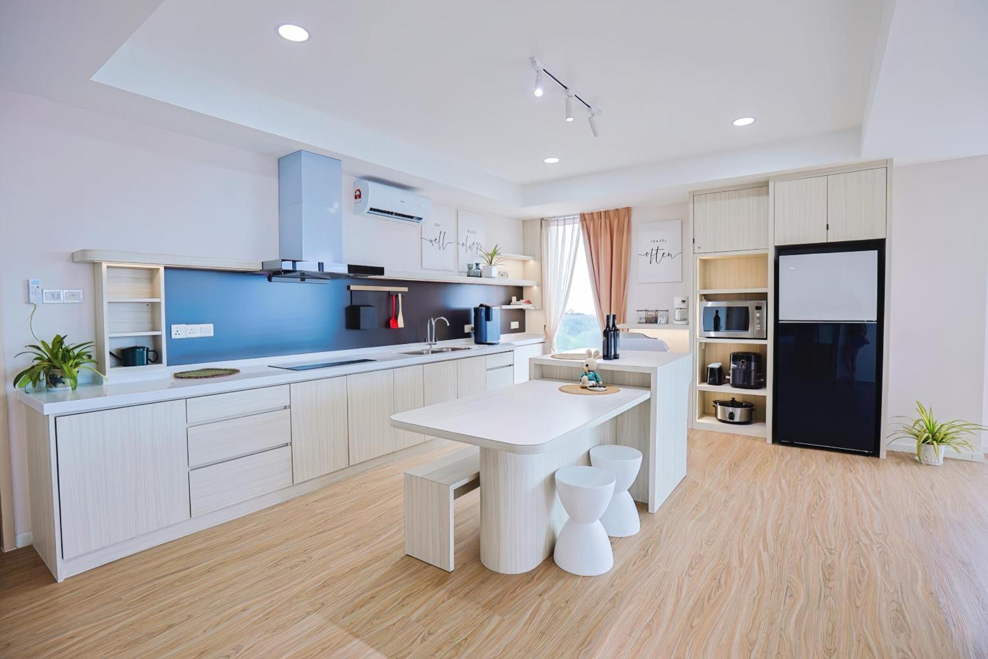 Queensland Suites At Aru Suites, Kota Kinabalu Zewnętrze zdjęcie