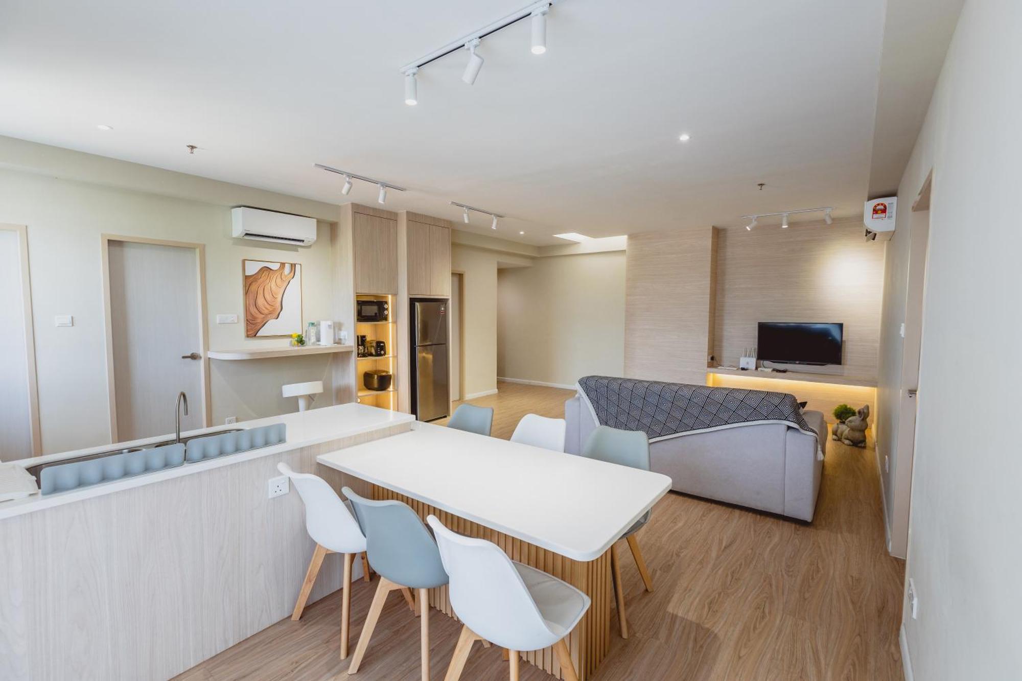 Queensland Suites At Aru Suites, Kota Kinabalu Zewnętrze zdjęcie